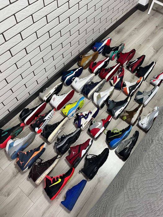 Колекція кросівок Nike & Jordan (ТІЛЬКИ ПРАВІ). Нові Для кастому та декору ремонт взуття