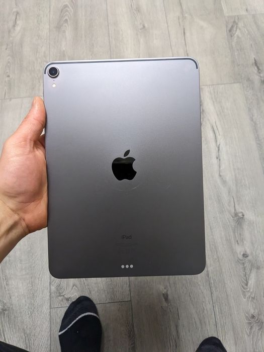 iPad pro 11 64Бб  neverlock