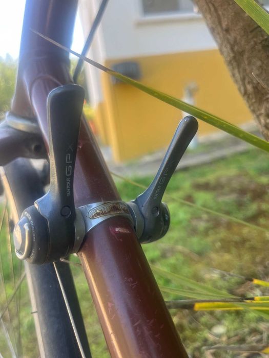 Bicicleta de corrida urbana / estrada