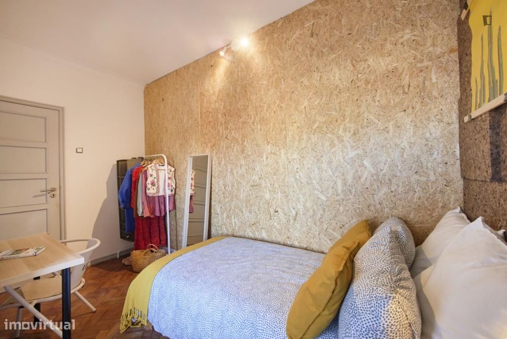 Quarto - localizado em Arroios Lisbon