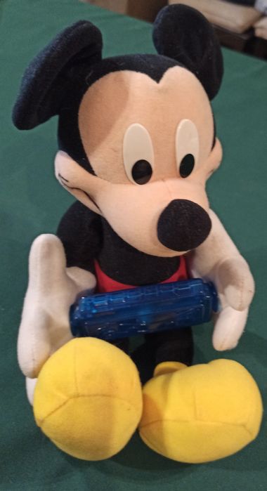 Vários peluches semi novos