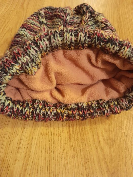 Czapka dziewczęca ciepła