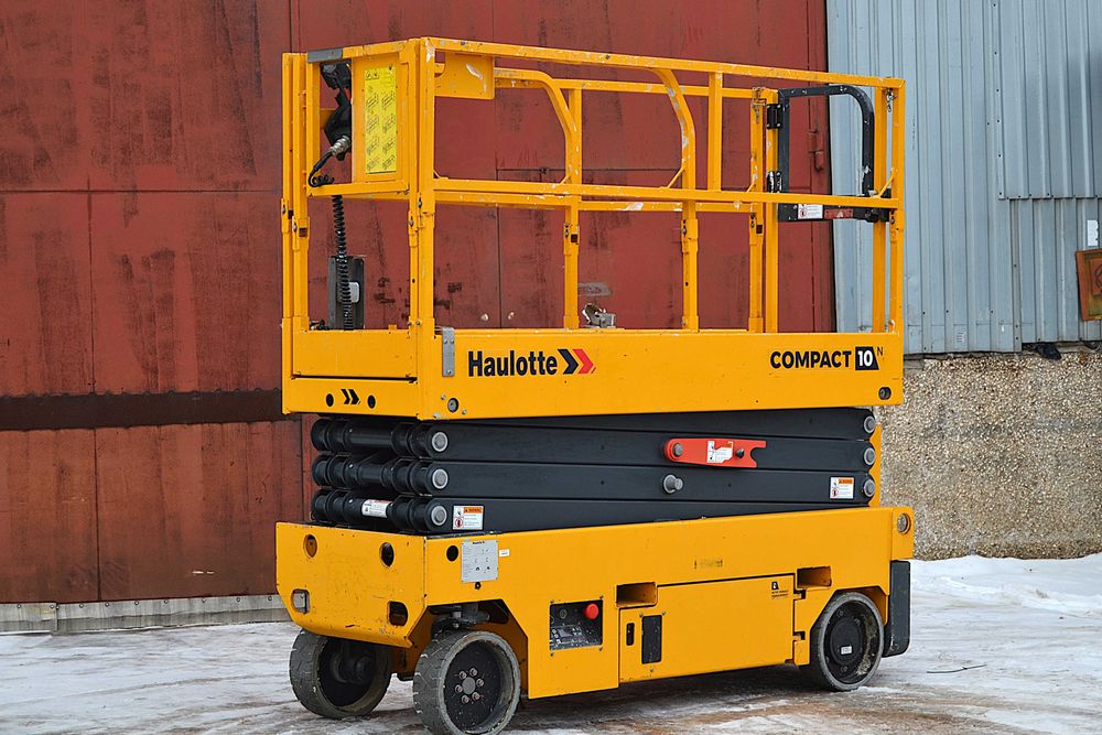 Ножничний електричний підйомник Haulotte Compact 10 N (висота 10 м)