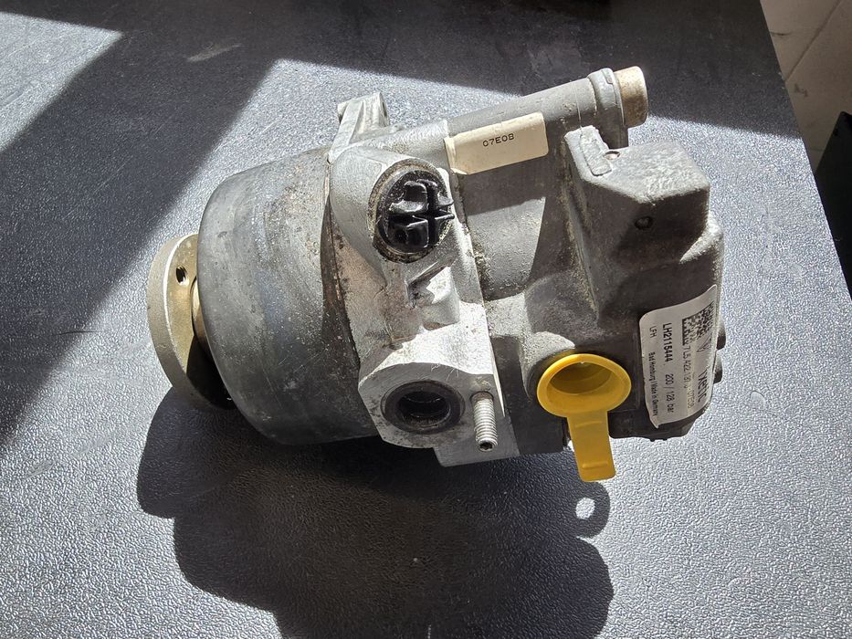 Pompa wspomagania pdcc Porsche 4.8 v