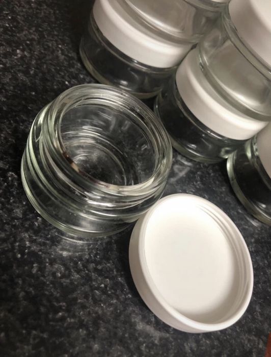 Recipientes de creme de rosto
