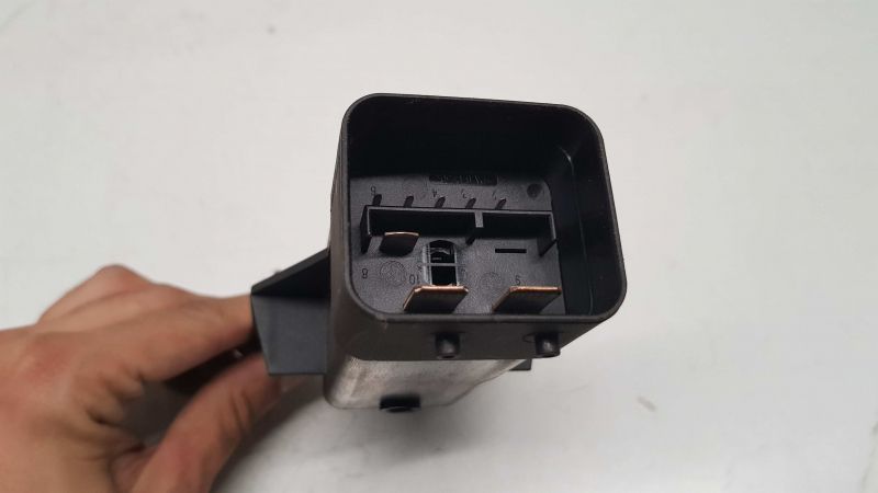 Botão / interruptor electromecânico / relé SEAT Ibiza IV (6J5, 6P1)