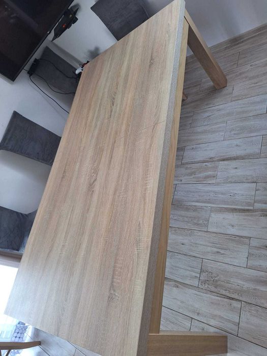 Stół jadalniany + 8 krzeseł