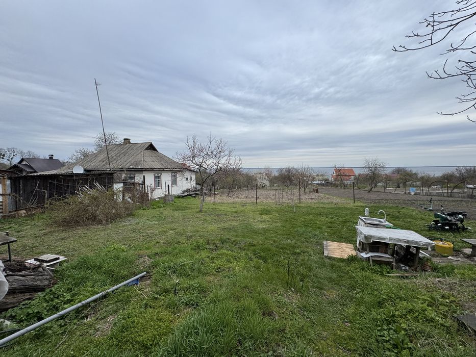Продається земельна ділянка в Старих Петрівцях