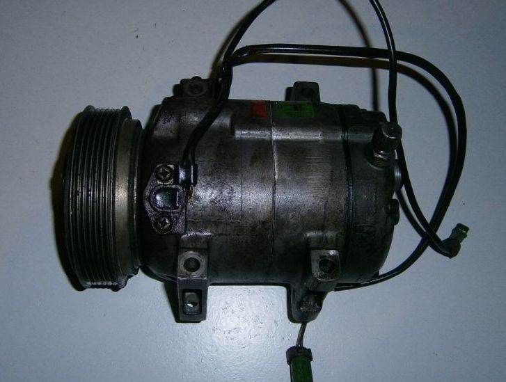 компрессор АудиА8Д2