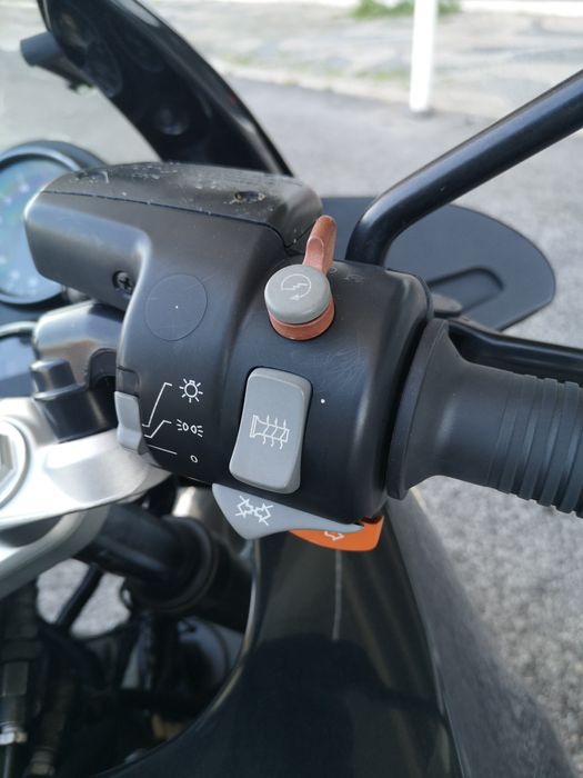 BMW K 1200 RS com check up feito na BMW