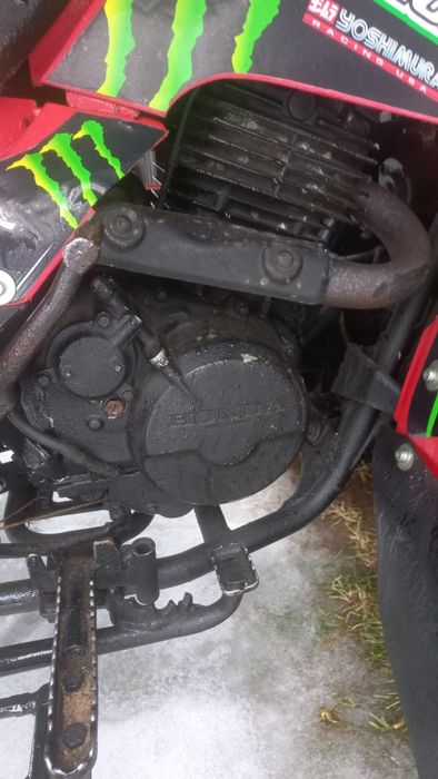 Honda Big Red 300 4x4 -Silnik