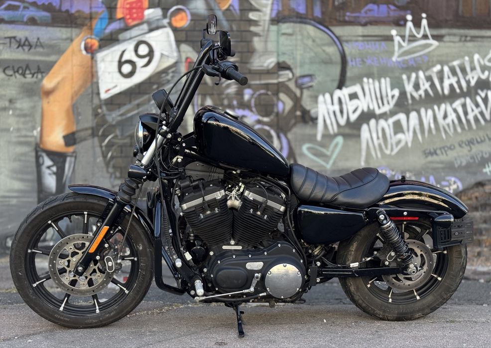 Мотоцикл Harley-Davidson Sportster 883 2020 рік