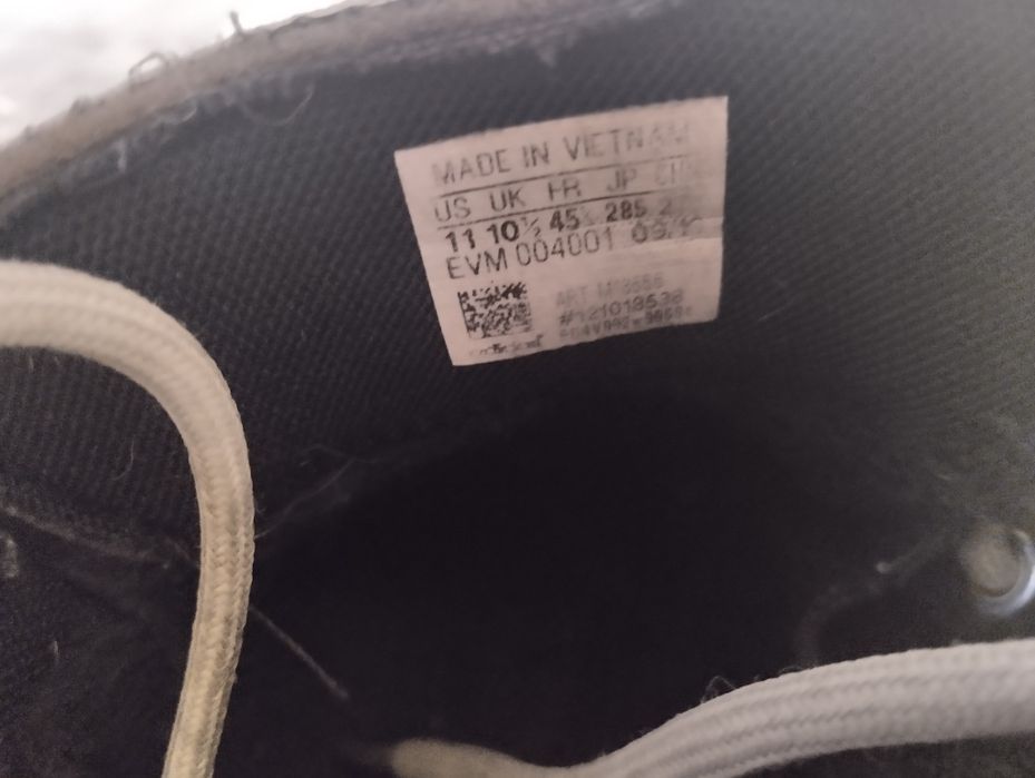 Фирменные ботинки кроссовки оригинал Adidas