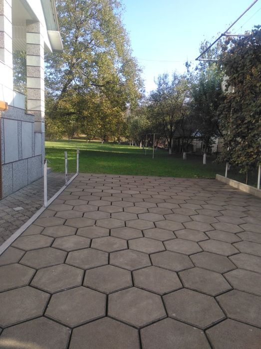 Продається будинок.Закарпатська обл.Тячівський р—н.,село Вільхівці.