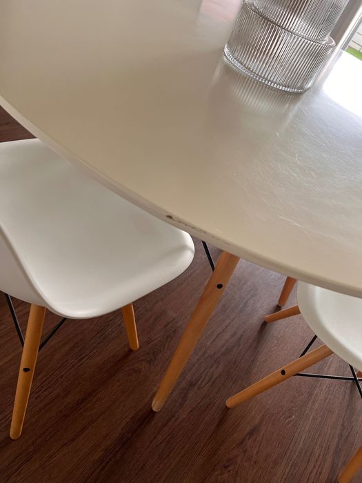 Mesa e cadeiras Sklum