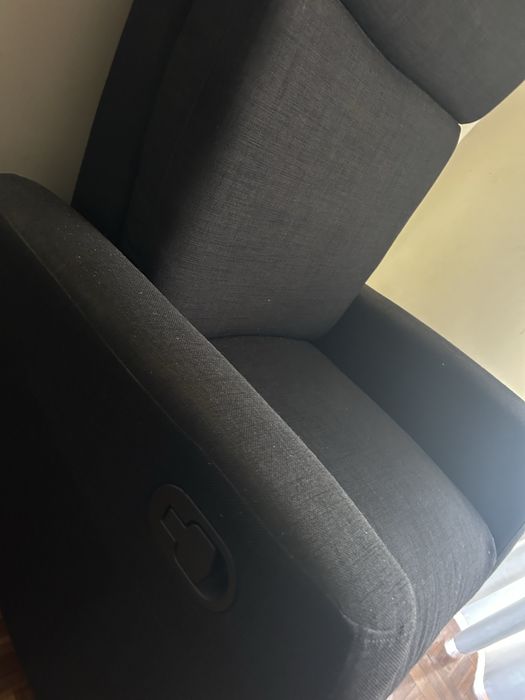 Poltrona preta extensivel