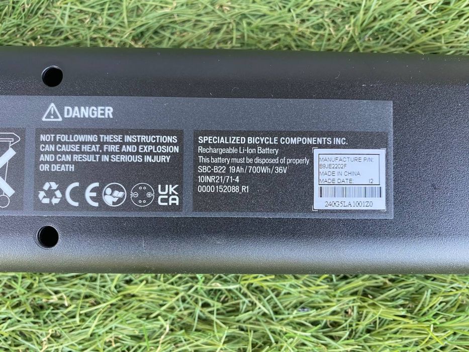 Батарея Specialized 700wh Нова