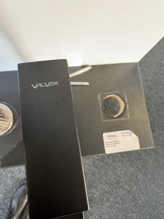 Bateria umywalkowa czarny mat Valvex Ars - 170 zł