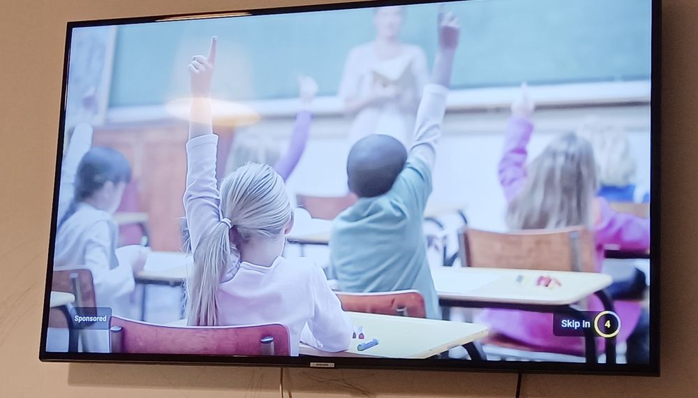 Samsung Smart TV 50" UltraHD 4K WiFi – Excellent condition – I deliver! **64283917729537121