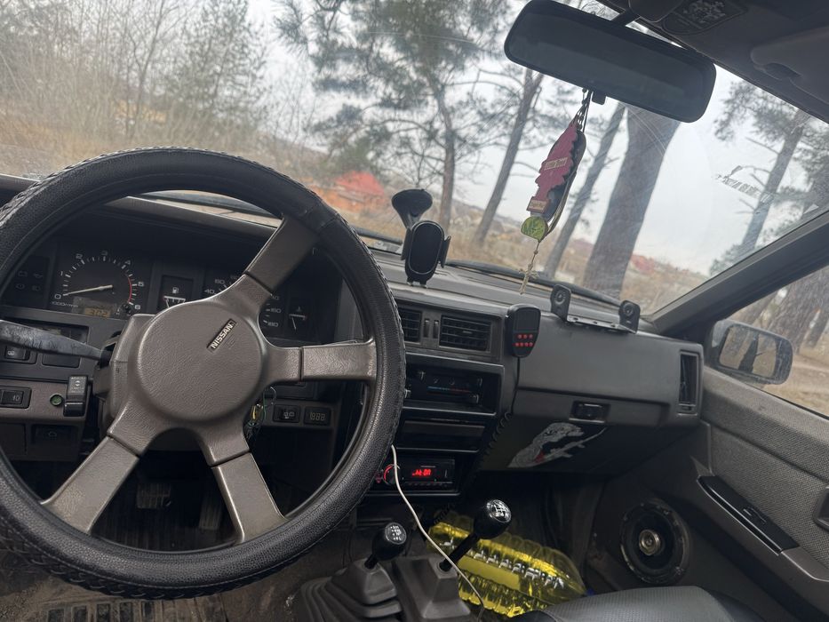 Продам Nisan terano