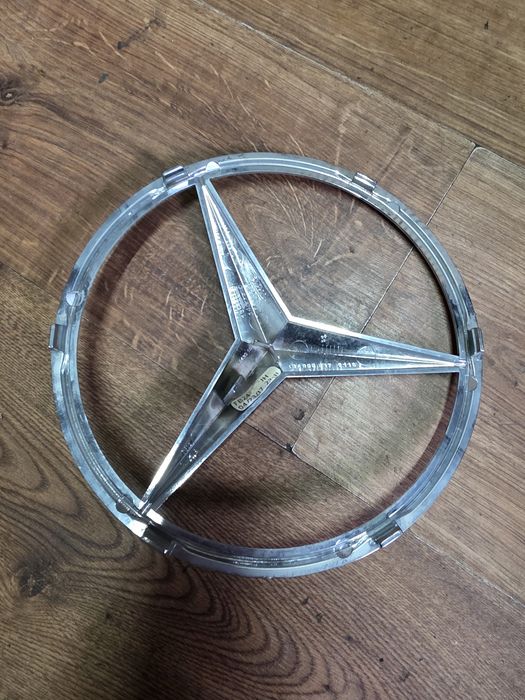 Gwiazda emblemat znaczek Mercedes Sprinter W907 W910