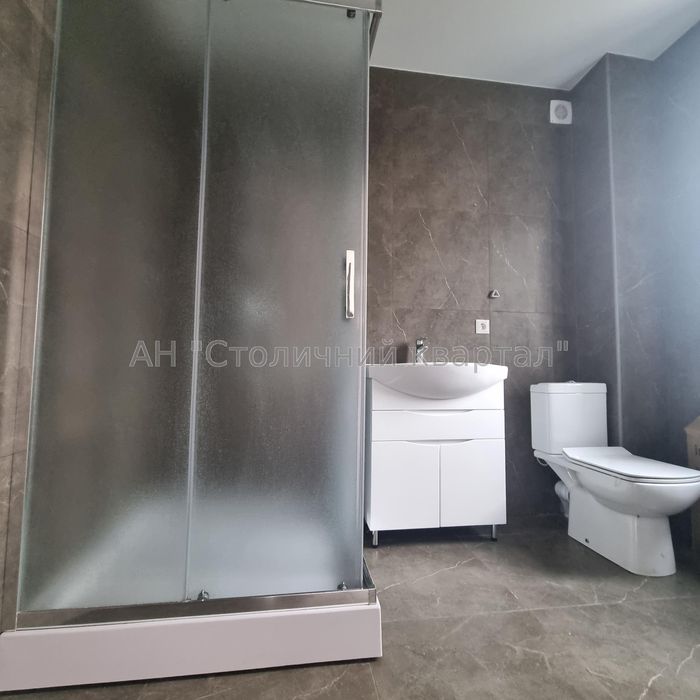 Продаж будинку з ремонтом та меблями у с. Гореничі