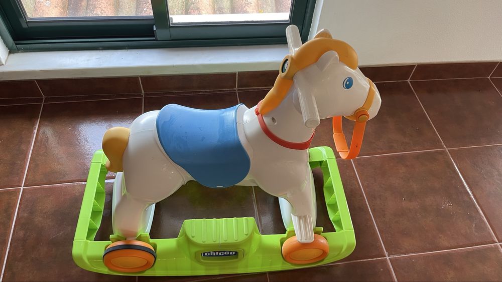 Cavalinho de baloiço da Chicco