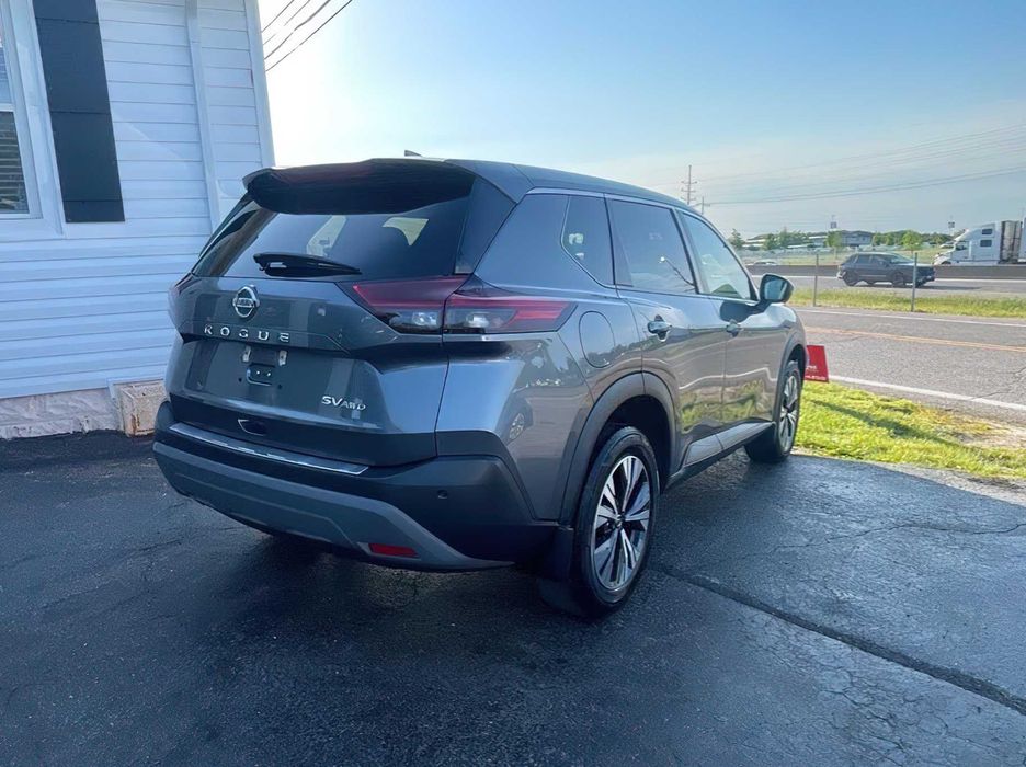 Nissan Rogue      2021