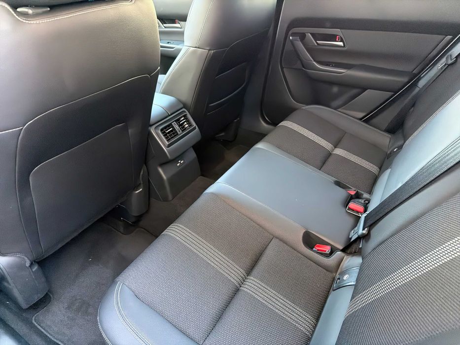 Mazda Cx-50      2024