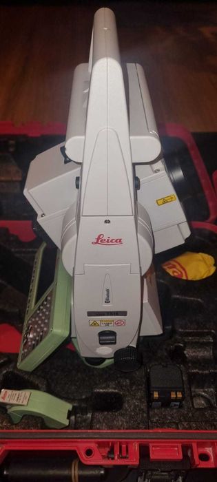 Leica TS16 z CS20 Tachimetr robotyczny bezlustrowy.