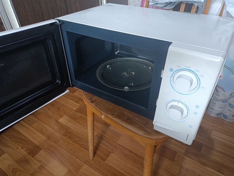 Мікрохвильова піч Samsung  микроволновая печь