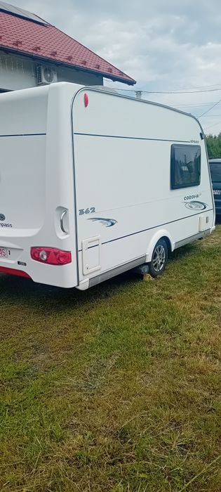 Sprzedam  Compas  Corona 2009r przedsionek  muwer  1150dmc pokrowiec na zime