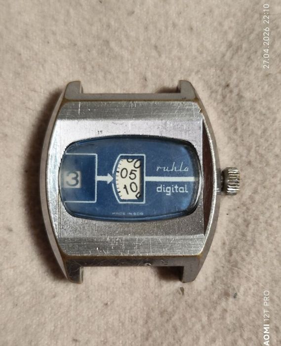 Продам часы Rukla