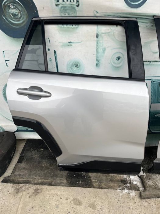 Дверь Двери Двері Передня Задня Права Toyota Rav4 XA50 2019-25р