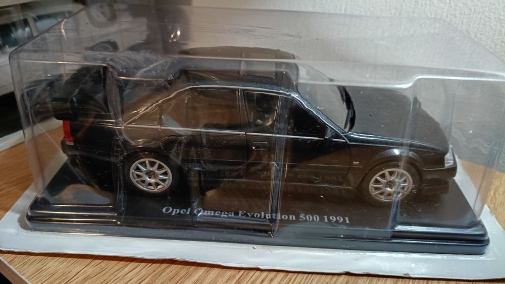 Omega A Evolution 500 model 1:24
