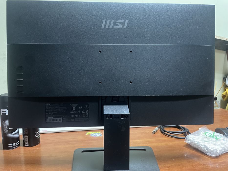 Монітор 24д новий