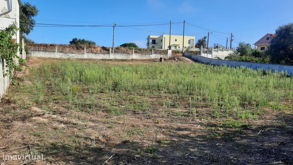 Terreno para construção de moradia a 6 km de Pombal — Pelariga, Leiria
