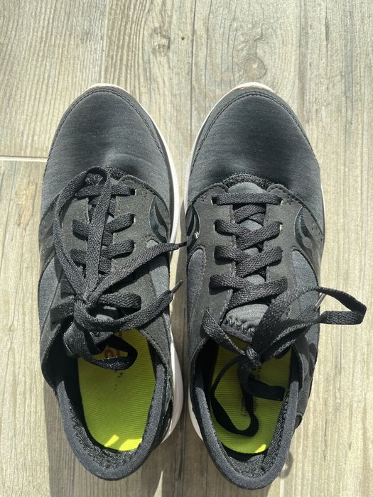 Кроссовки женские для зала тренировок Saucony 37