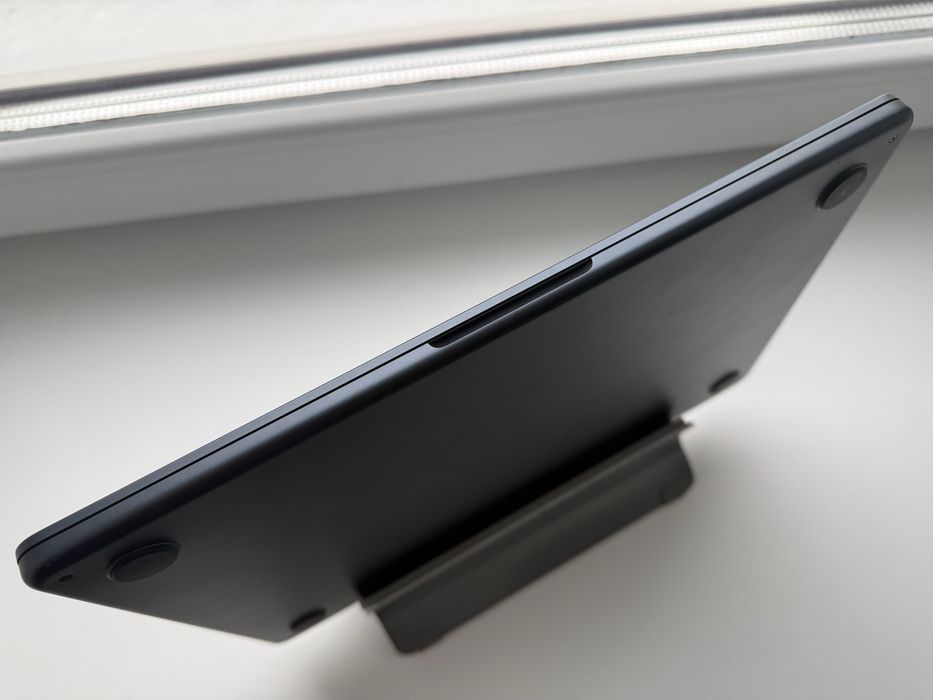 Apple Macbook Air m2/8/256 Midnight 100%