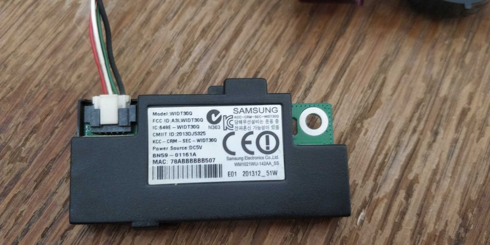 Samsung UE 46F6500 część włącznik i to co na zdęciach