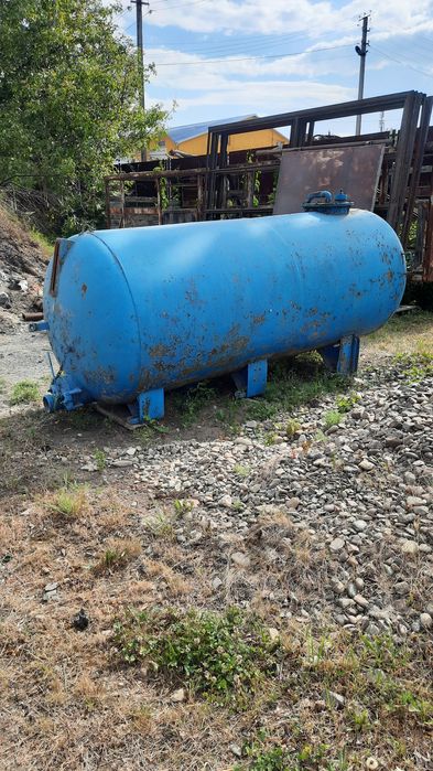 Газ 53 з бочкою для води