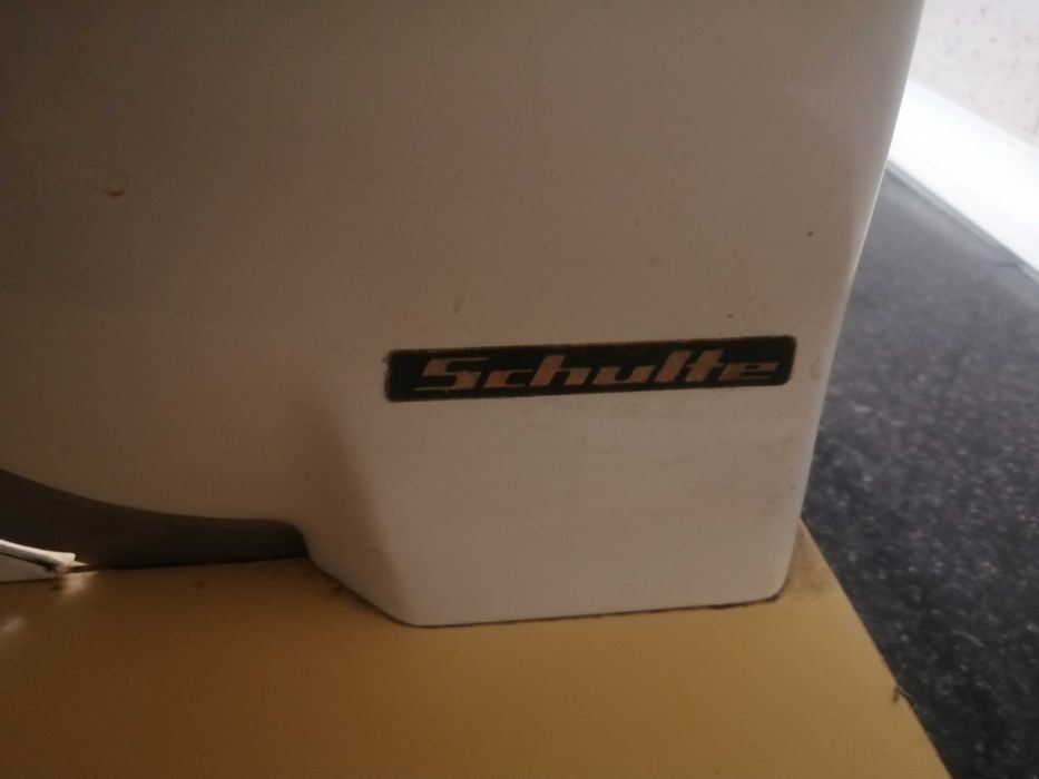 Máquina fiambreira e a varinha