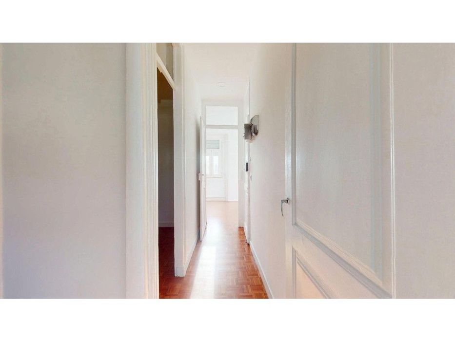 Apartamento T2 em Alcântara
