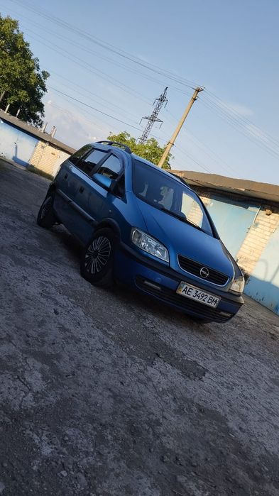 Опель Зафіра Zafira