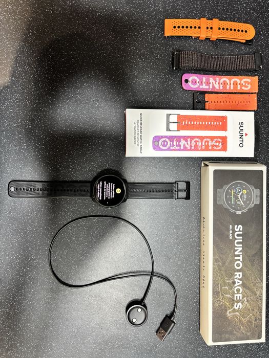 Suunto Race S All Black na gwarancji