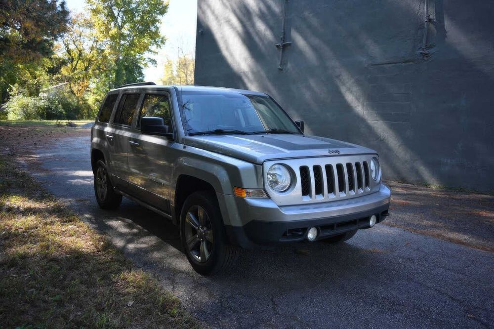 Jeep Patriot Sport SE      2016