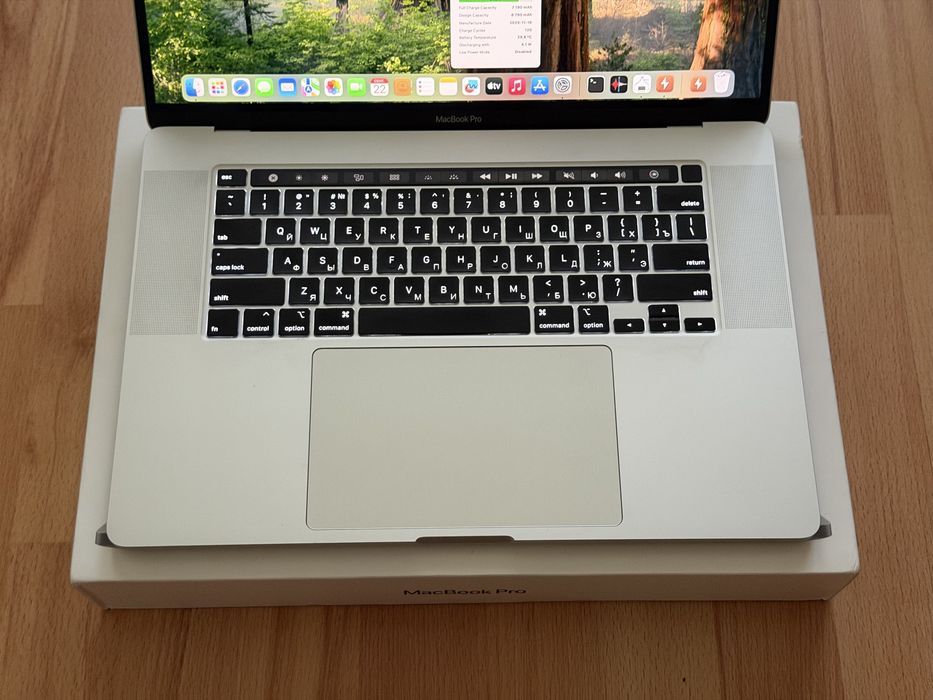 MacBook Pro 16 2019 i7 / 16 GB / 512 GB Silver