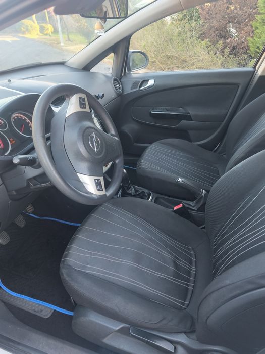Opel corsa D 1.2
