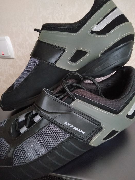 Вело кросівки B'TWIN/Стан нових/44 розмір