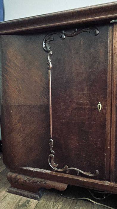 Komoda Art Deco | Drewniany bufet | Oryginalne zdobienia | 120×90×50 cm | Vintage